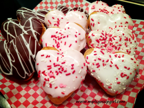 W VD Doughnuts